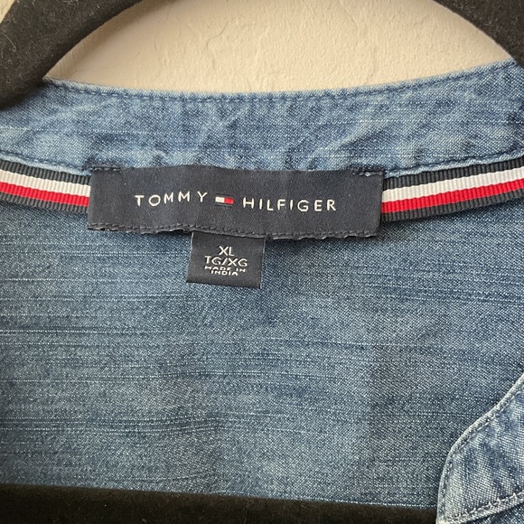 Tommy Hilfiger Top - Picture 4 of 16
